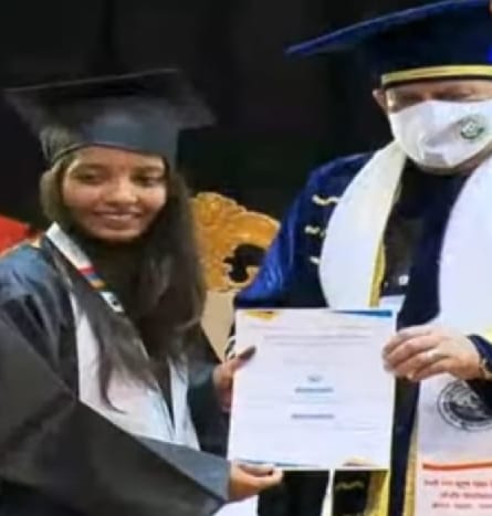 Ananya shines by bringing gold medal in MBA