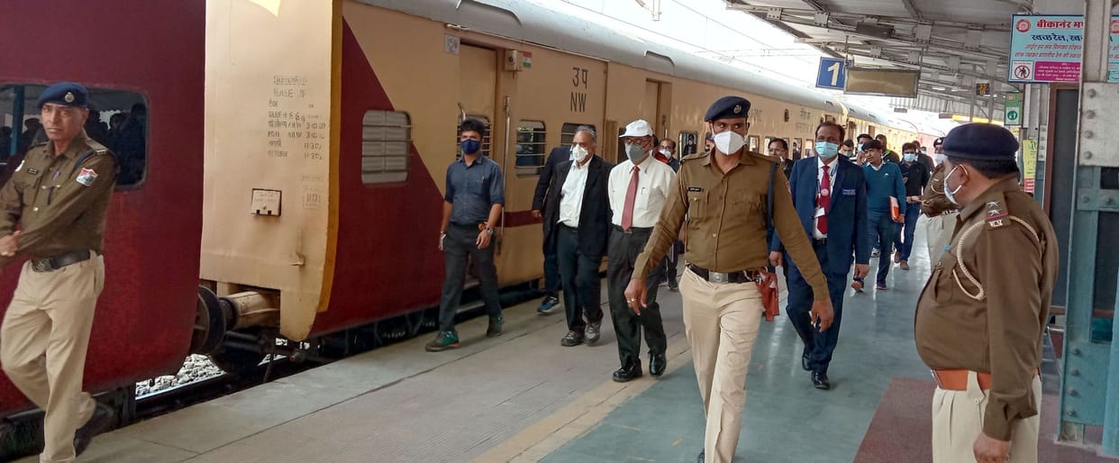 Team arrived to inspect electric train project, now full speed trial