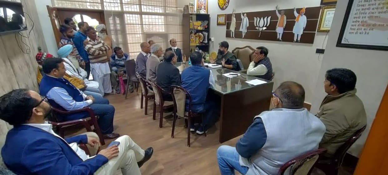 Solve problems on priority: Aseem Goyal