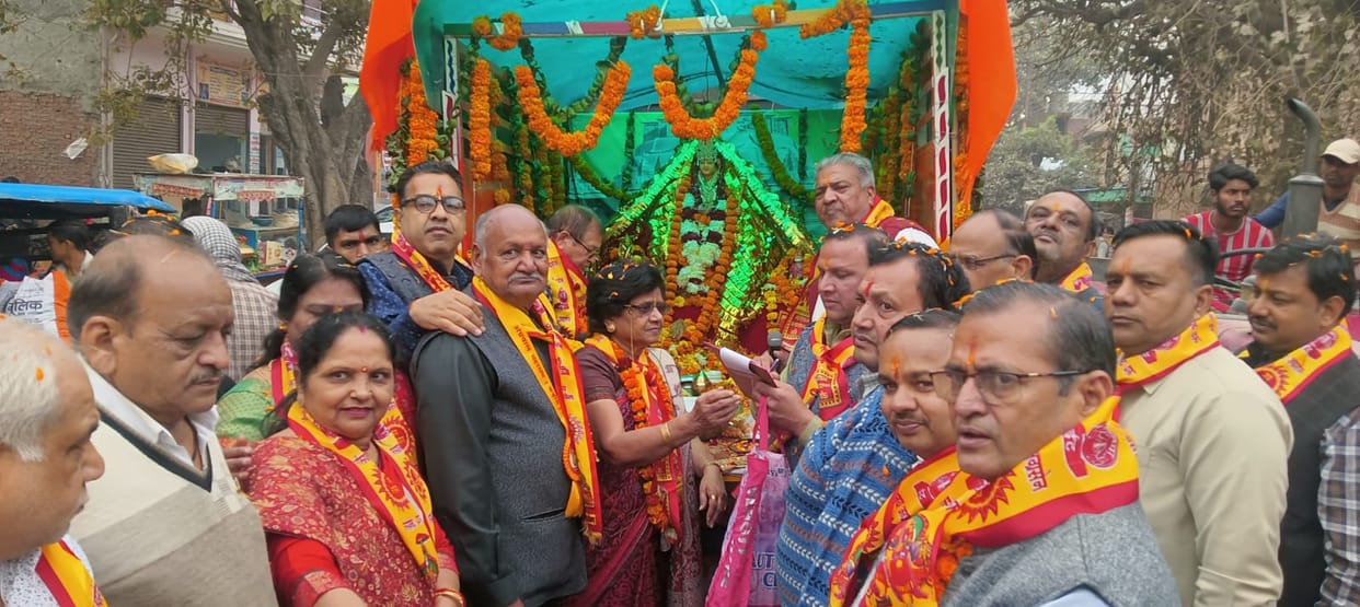 Mahalaxmi Rath Yatra welcomed with flowers