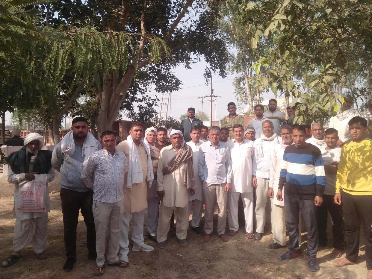 Villagers returned the officers who came to take possession of the land authorized for the highway