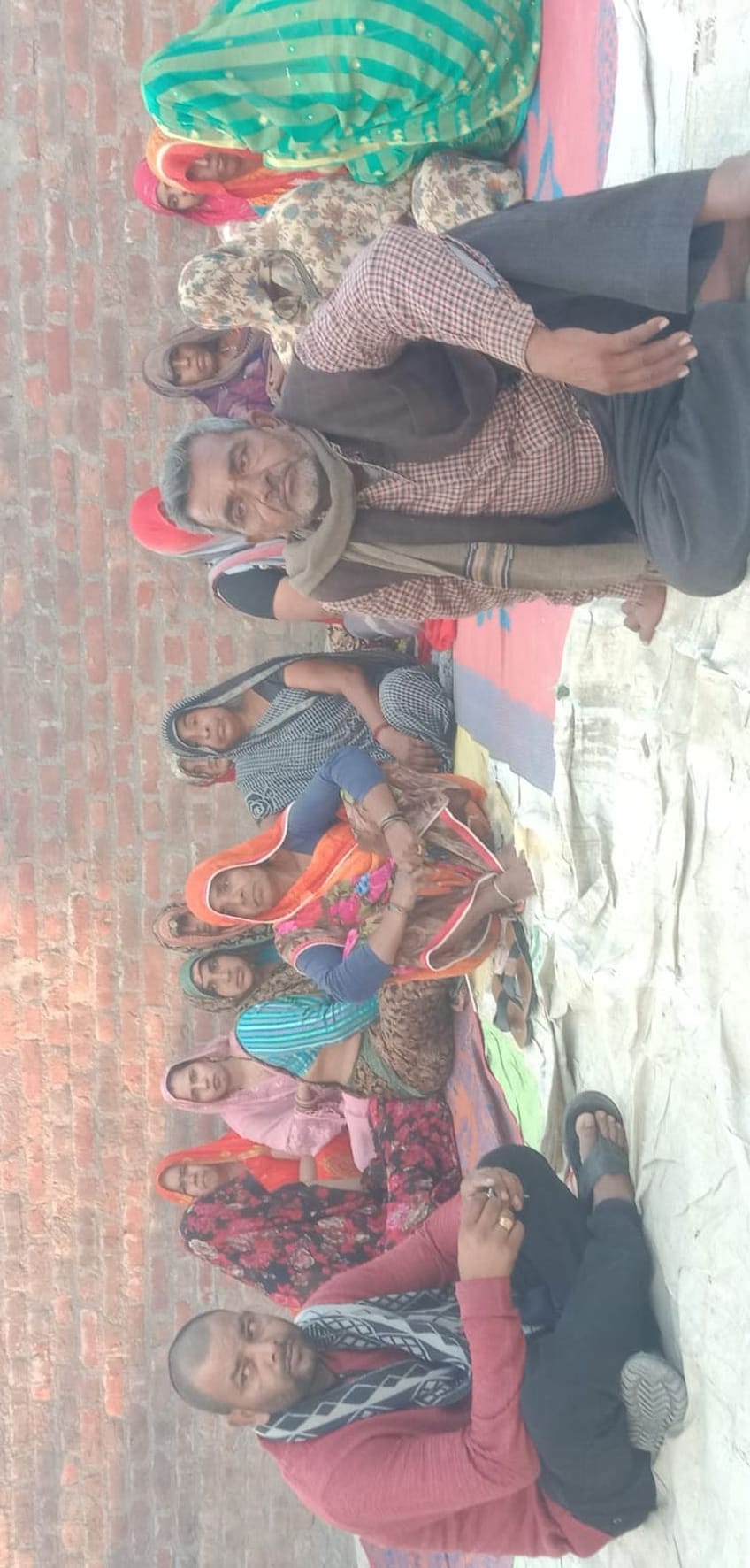 Relatives waiting for the merchant's safe return
