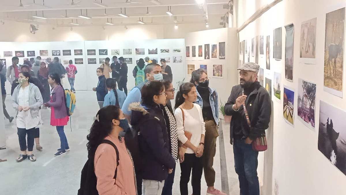 Photo exhibition in BHU: People coming from far and wide to see getting a glimpse of Kashi's art and culture 