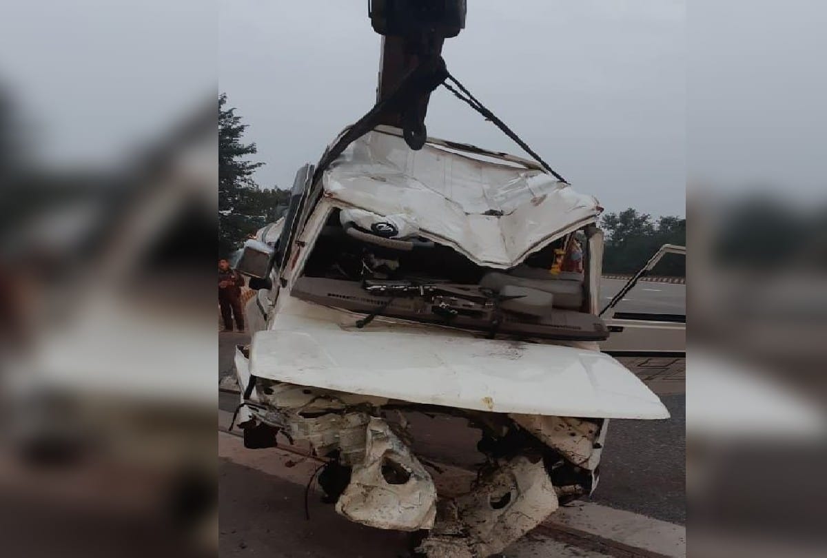 Five Died In Road Accident At Yamuna Expressway Indise Story