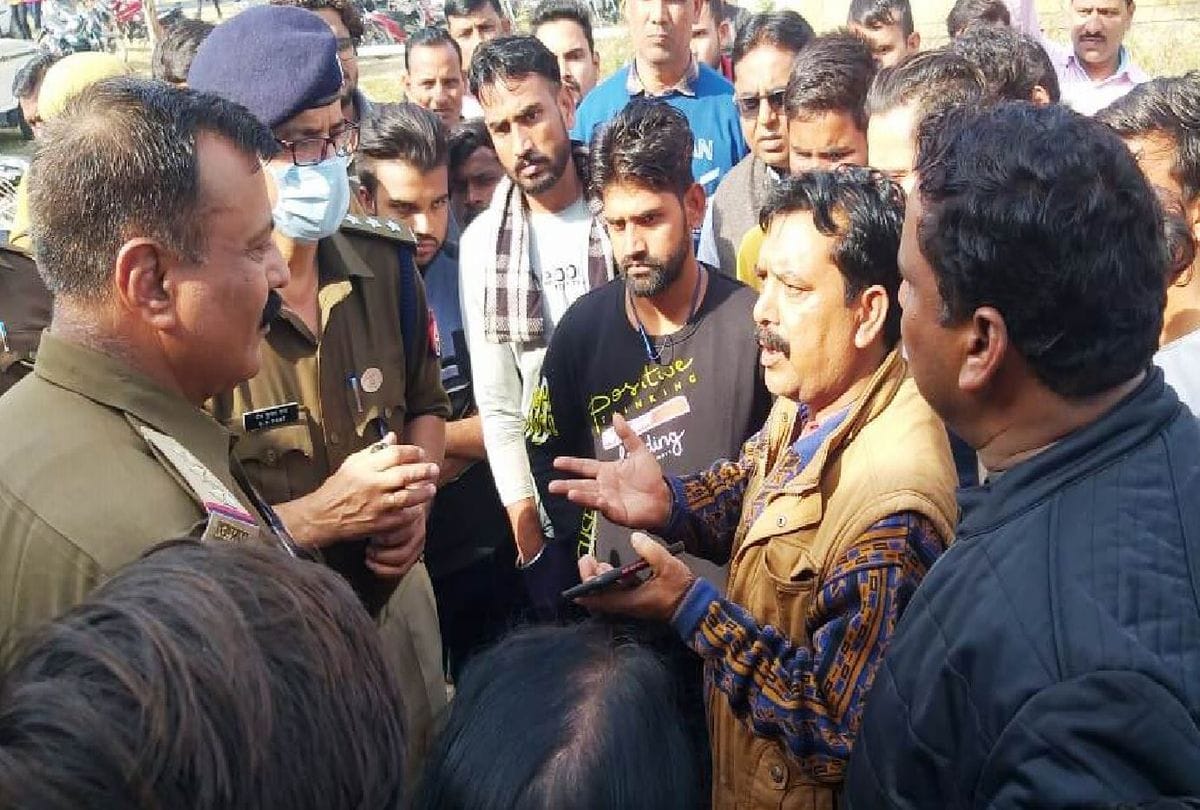 Kasganj Police Arrests Accuded Of Girl Student Murder Case