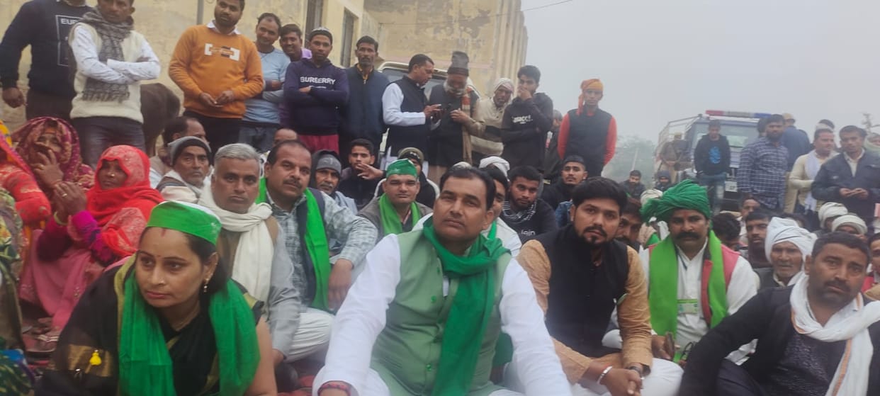 Dharna for the arrest of the killers