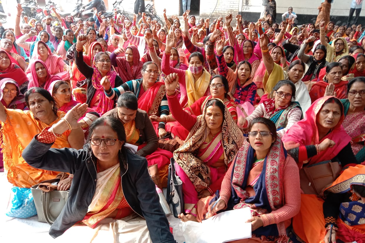 Vidhan Sabha gherao warning if demands are not met