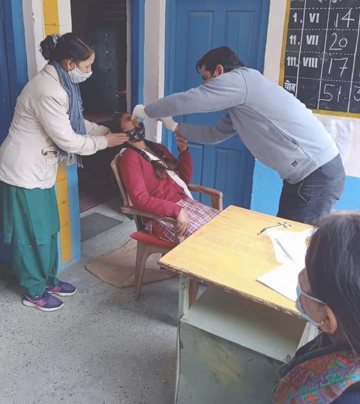 37 sttudents of Laarji middle school infected by viral