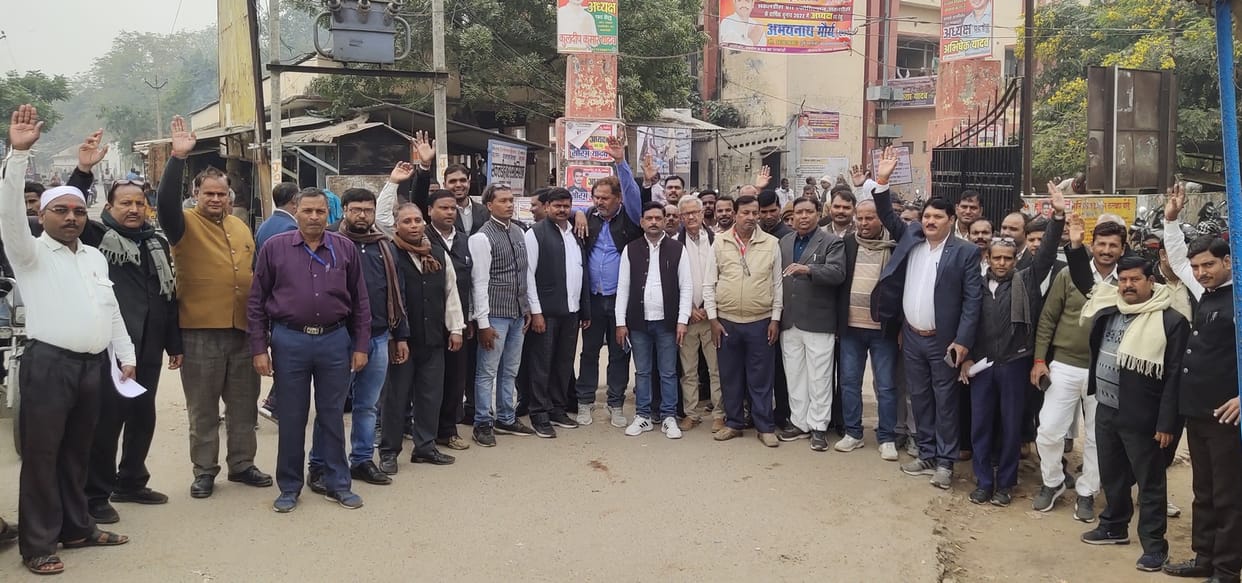 Will protest if lawyer is not available from CM