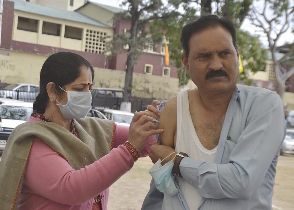 408288 people completed with second dose of corona vaccine in sirmaur district