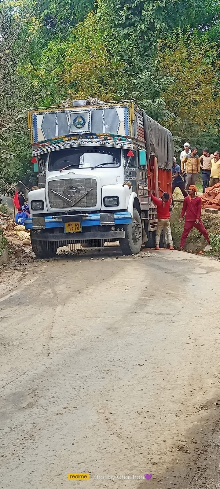 truck stuck in road