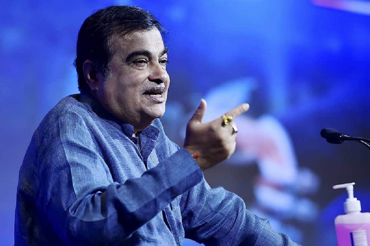 Nitin Gadkari said it is very cheap to drive electric vehicles as compared to petrol vehicles one kilometer journey in just one rupee