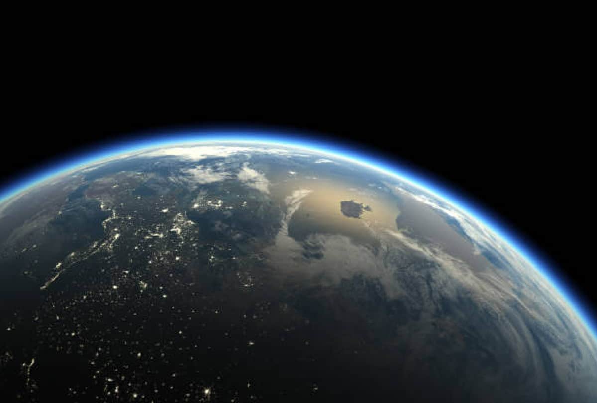 NASA scientist found gap in atmosphere of earth at north pole open one time in a day