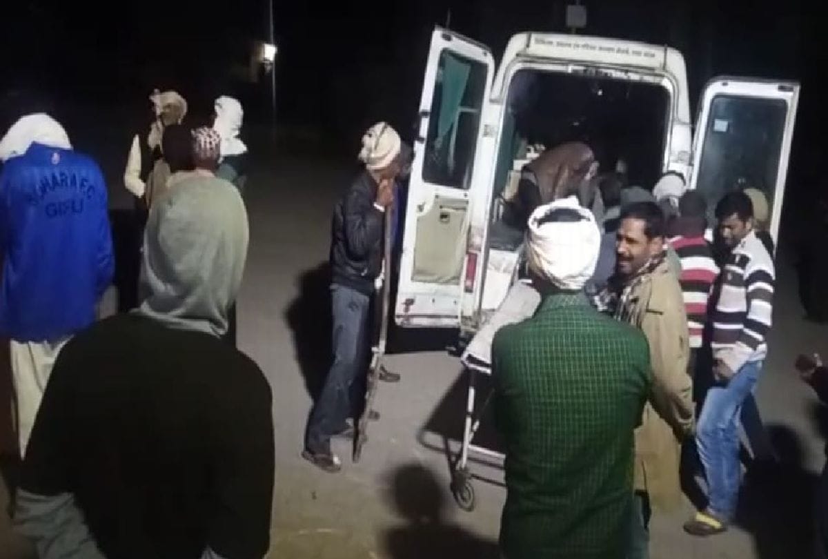 Five Died In Road Accident At Yamuna Expressway Indise Story