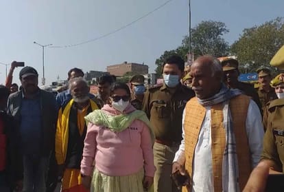 Navratri Day 3: Devotees gathered in Vindhya Dham, reached Maa's court by ropeway, DM talked to devotees