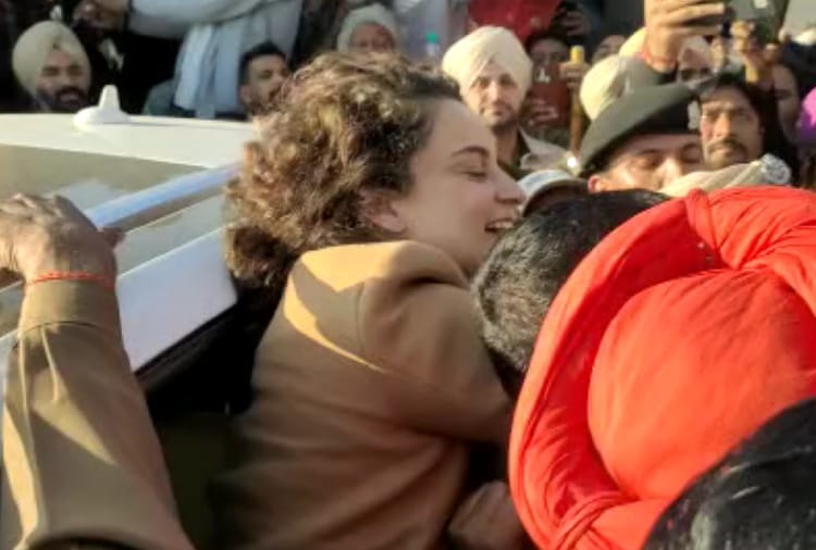 Kangana Ranaut Car Stopped by Farmers Near Kiratpur in Punjab, Actress Praise Punjab's Women