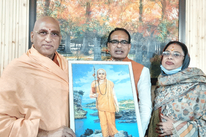 Shivraj in Haridwar: performed Ganga aarti, planted Rudraksh sapling, performed Rudrabhishek in Pardeshwar Mahadev temple