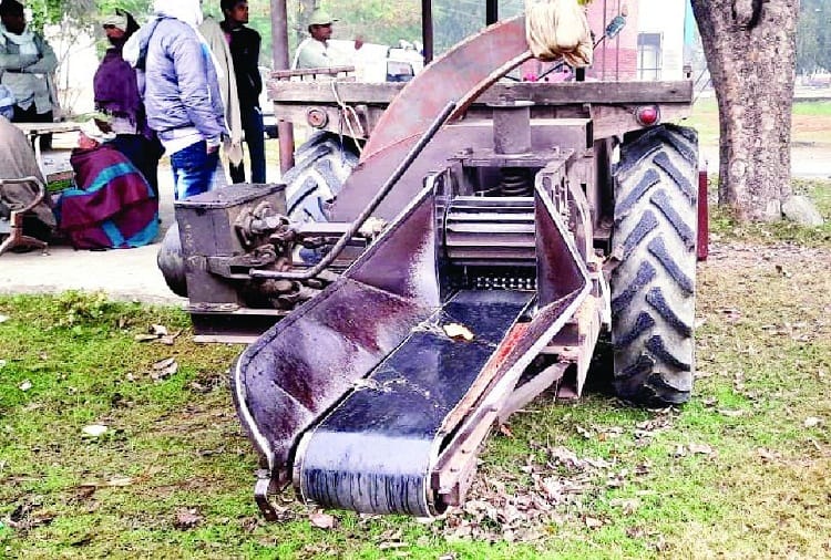 Youth dies after being cut by fodder cutting machine in Jhajjar district of Haryana