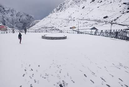 उत्तराखंड में बर्फबारी