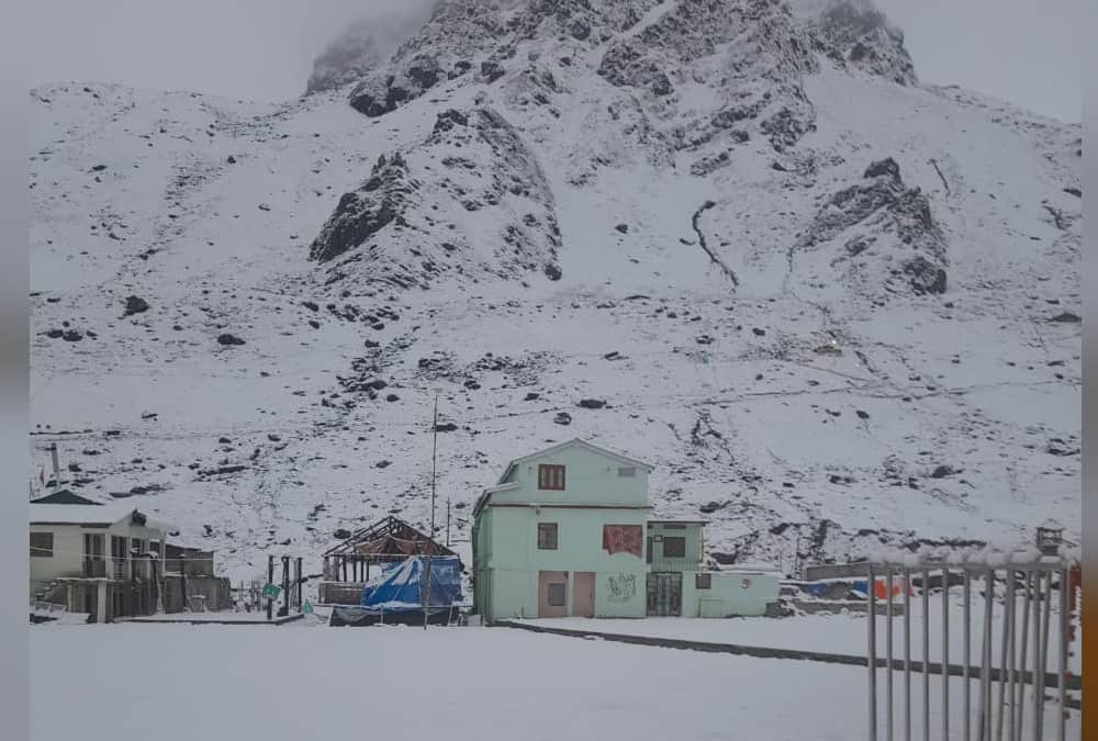Uttarakhand weather Update Today: Fresh Snowfall In chardham Beautiful Photos