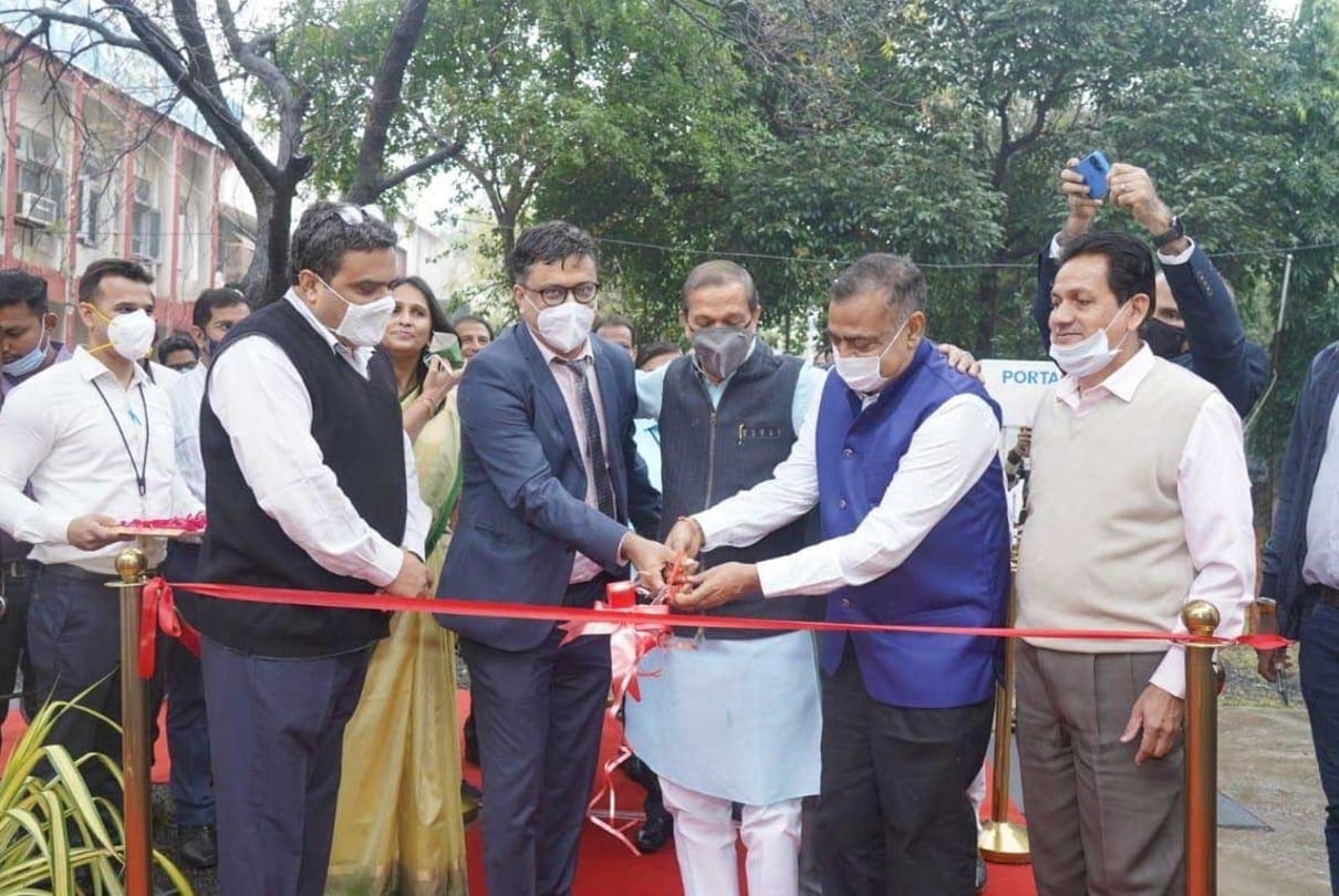 Indore: Infosys and 12 engineering colleges have signed MoU for technology exchange from Indore to make students proficient in IT