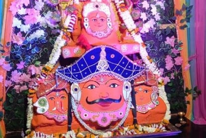 Crowd gathered in Ujjain on Shaneschari Amavasya: Barricades put up on the ghat of Shipra river, devotees had to bathe in fountains