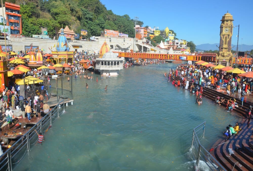 Shani Amavasya and Surya Grahan 2021: Devotees Huge Crowd in Haridwar for Ganga Snan photos