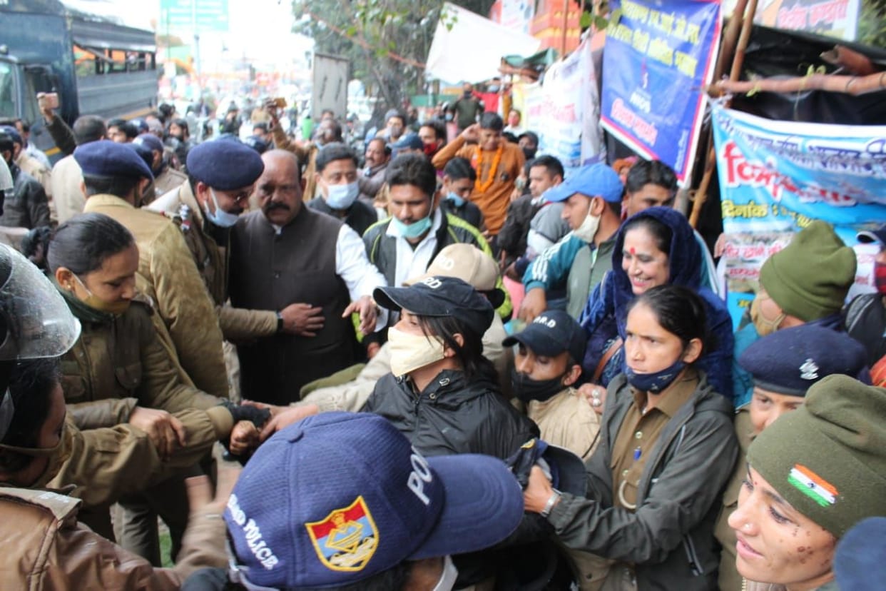 Clashes broke out between police and protesters to clear the picket site