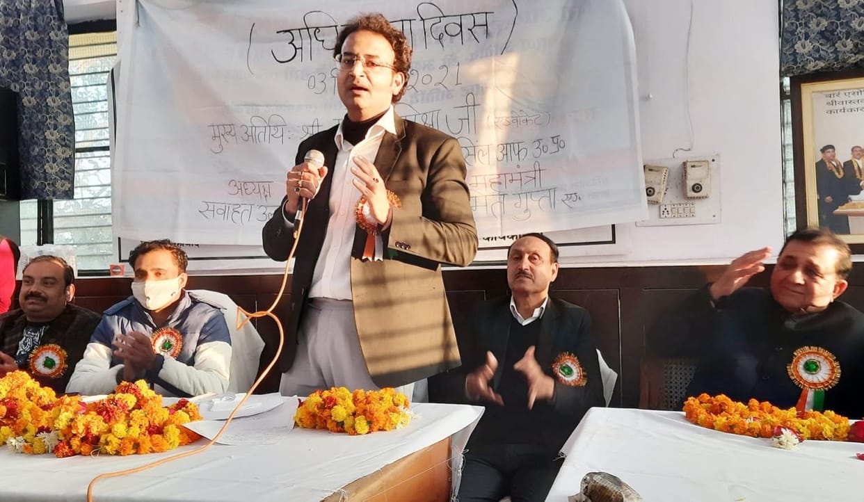 lawyers should work with honesty