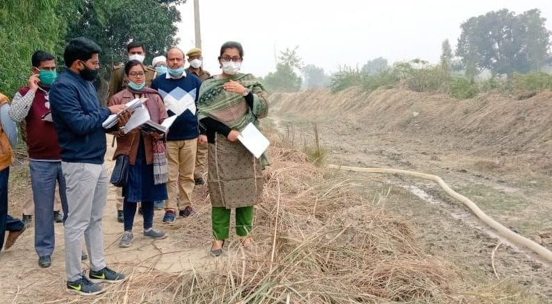 fathepur news,Silt cleaning was done eight km in Khaga and Haswa Rajbha