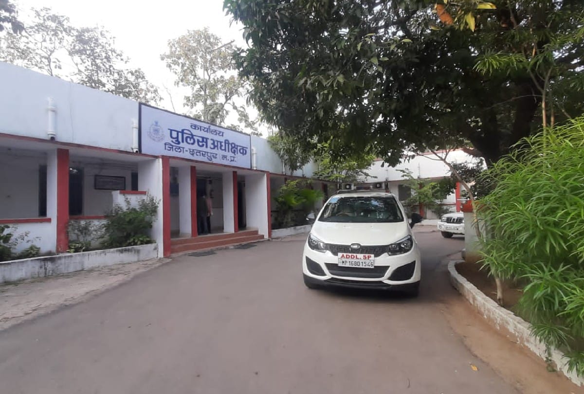 Chhatarpur Police started Ek shaam Ek gaon campaign for peaceful Panchayati Election