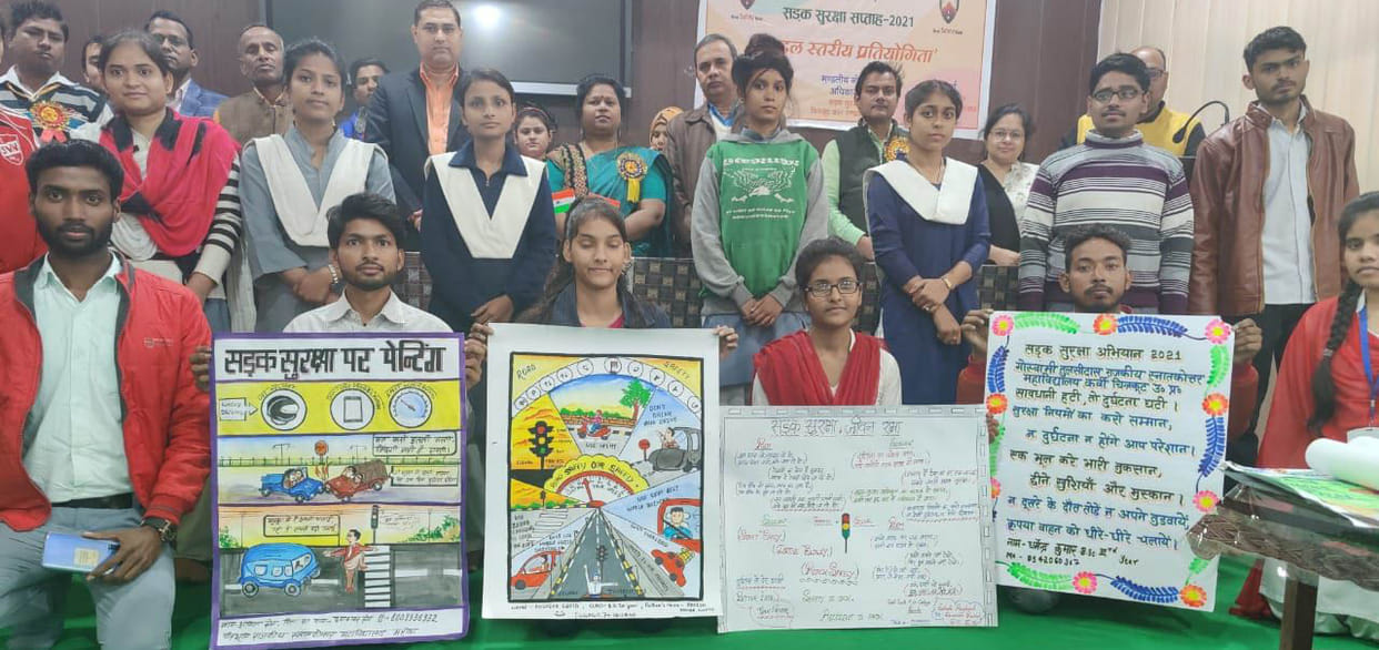 Chitrakoot's Dharmendra's article tops, Anshika leads in painting