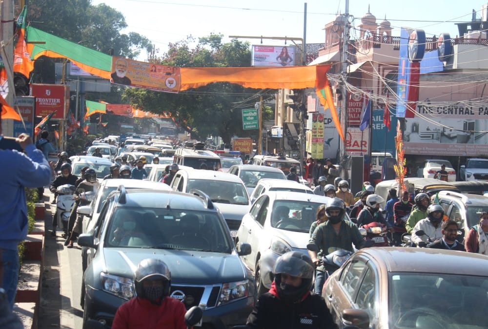 PM Narendra Modi Visit in Dehradun: Traffic Jam In dehradun after Pm Modi Rally photos