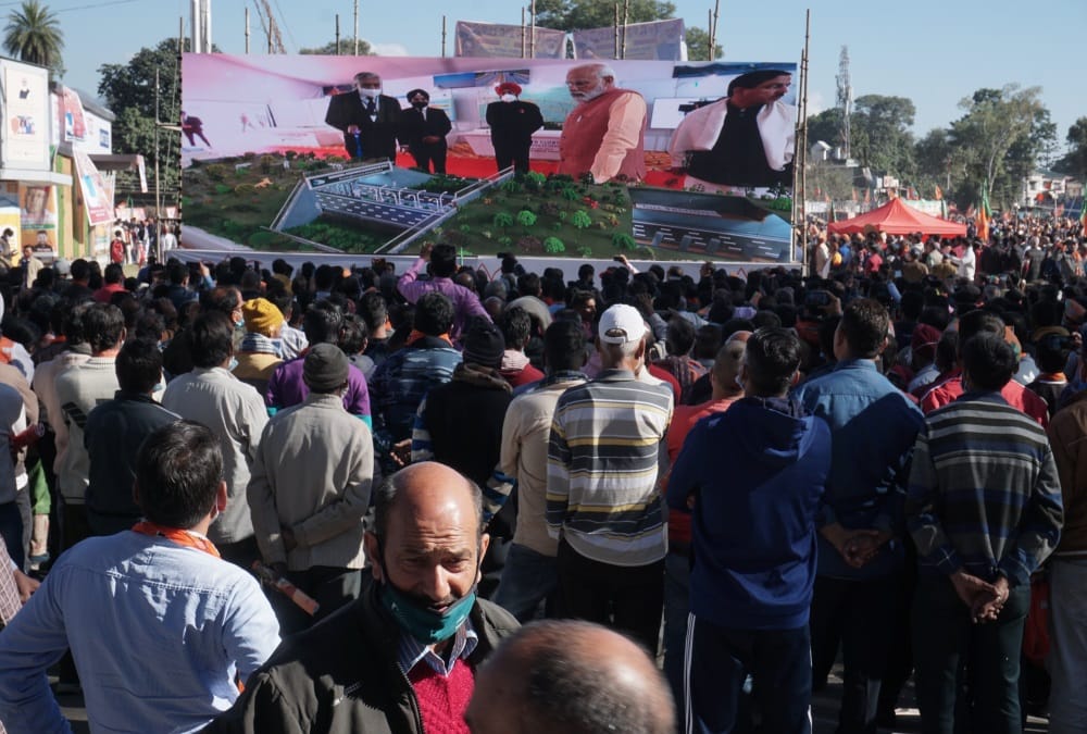 PM Modi Visit in Dehradun: Narendra Modi Different Moods in Public Meeting Photos