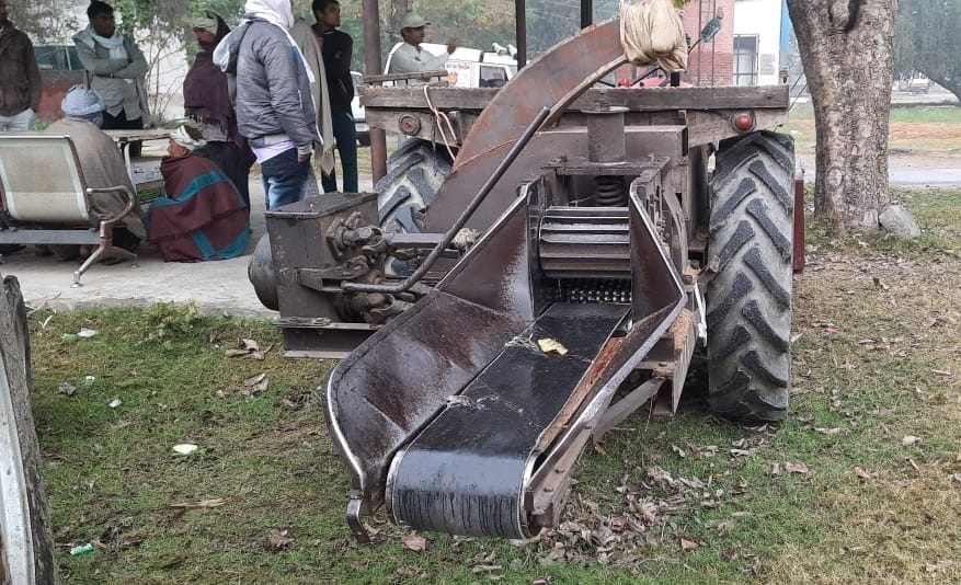 Youth dies after being cut by fodder cutting machine