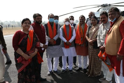 Indore: Public representatives including Governor-Chief Minister reached Patalpani, unveiled the statue of Tantya Mama