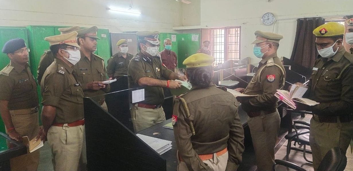IG inspected police line, SP office, instructed to expedite the disposal of pending investigations