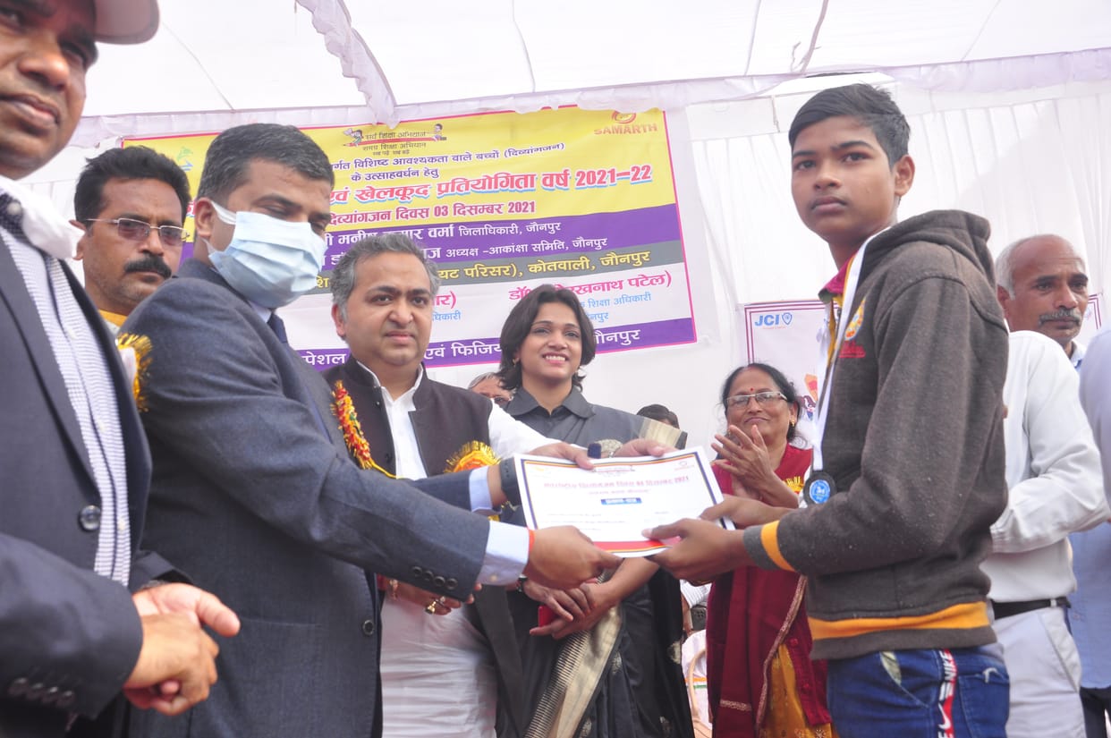 Divyangjan showed talent, people appreciated
