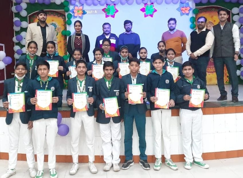 Divya, Jatin, Ishika and Alisha topped the science quiz