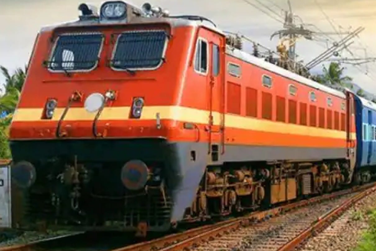 Indian Railways will set up special coach for women passengers, read full information here