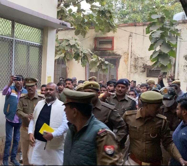 fathepur news,After a long debate, the police got the remand of Raza