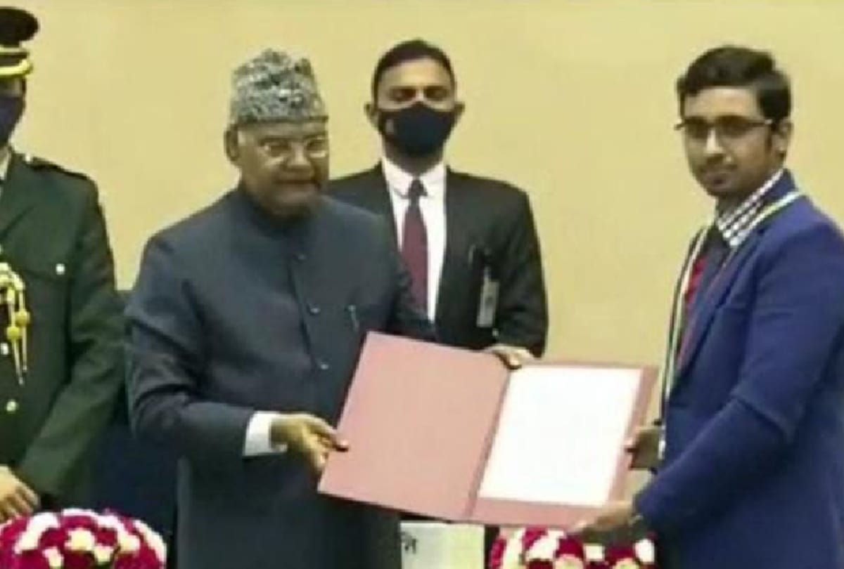 President honors Gorakhpur scientist Challa Venkatesh