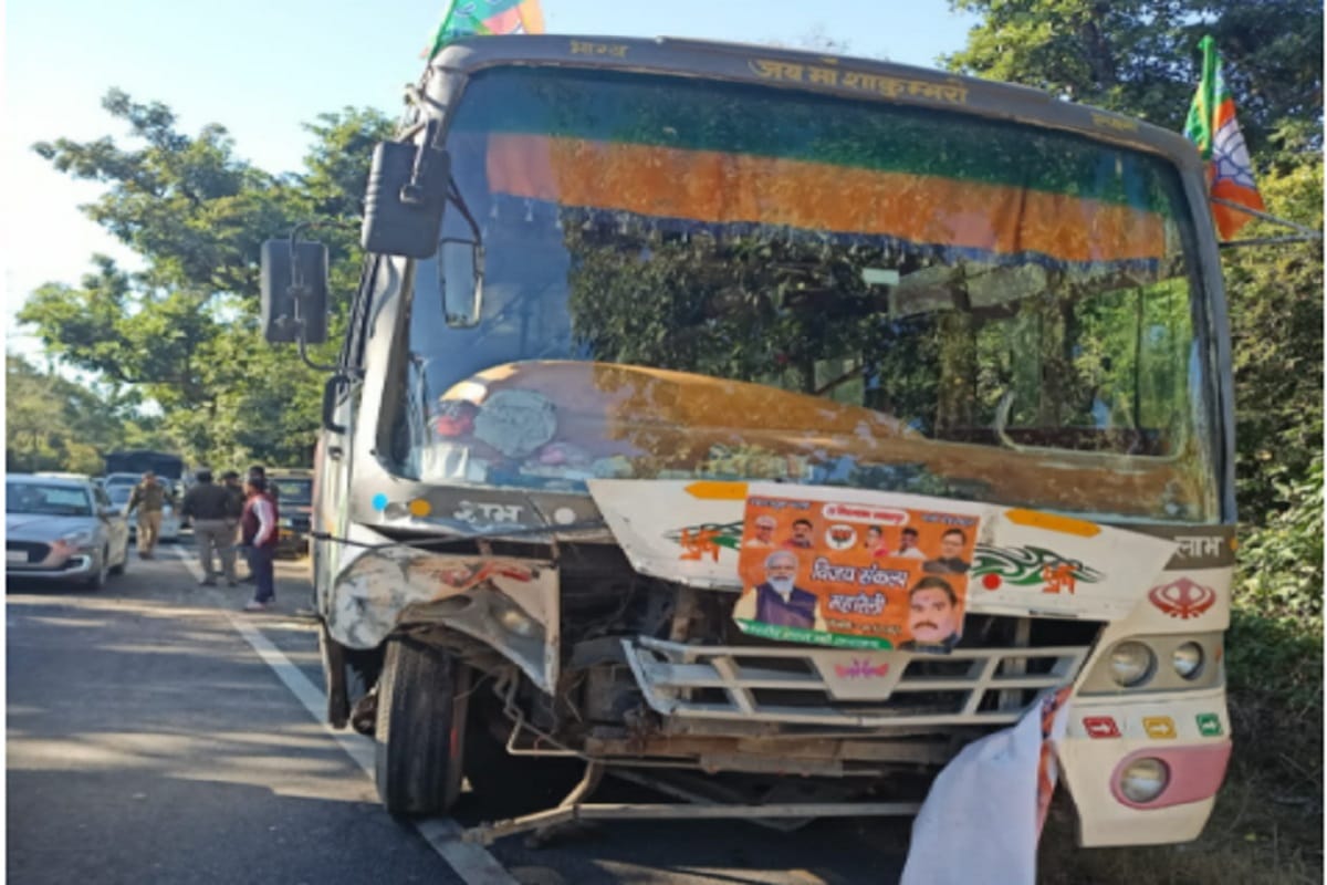 Three members of a family from Dehradun have died in road accident in Saharanpur and see photos