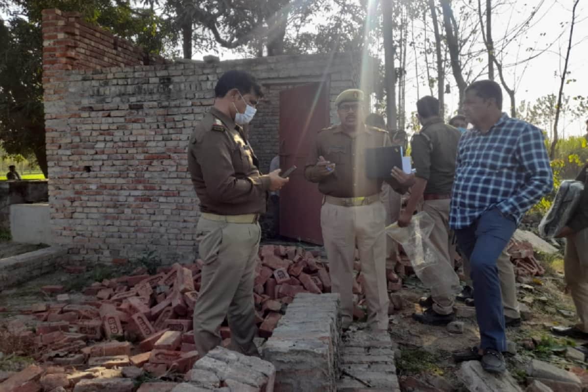 Shamli Crime News: Father has murdered to son and daughter more committed suicide by hanging and see photos