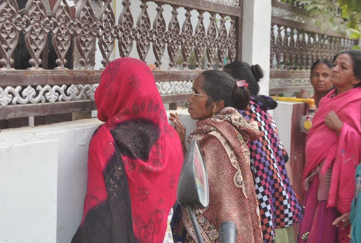 Agra Mass Suicide Case End Of A Happy Family Story Today
