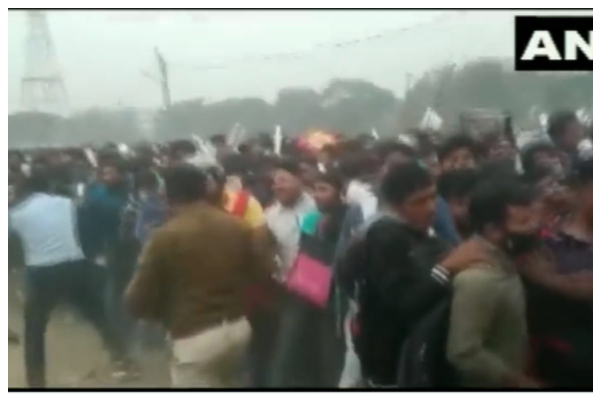 Police baton charged on youth who were not standing in a queue to submit forms for jobs in Berhampore Stadium of Murshidabad district