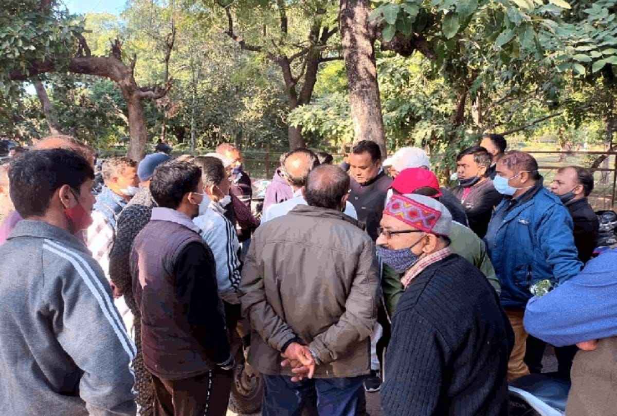 hotel operator committed suicide who was in debt due to lockdown in Chandigarh