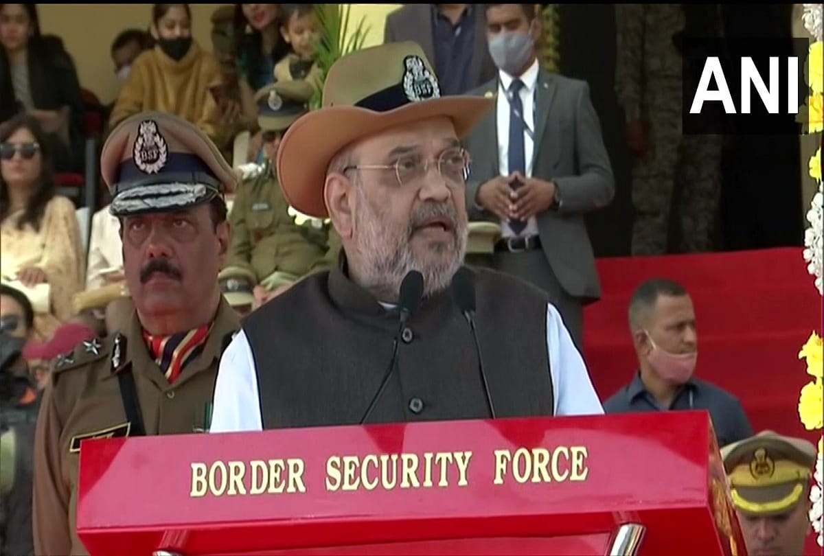 Home Minister Amit Shah on 57th BSF Raising Day said BSF & CAPF have sacrificed their lives for the country 