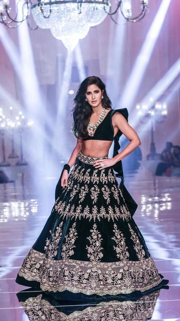 Katrina Kaif Ups Her Ethnic Style Game With This Designer Lehenga Choli | Katrina  kaif hot pics, Katrina kaif wallpapers, Katrina kaif photo