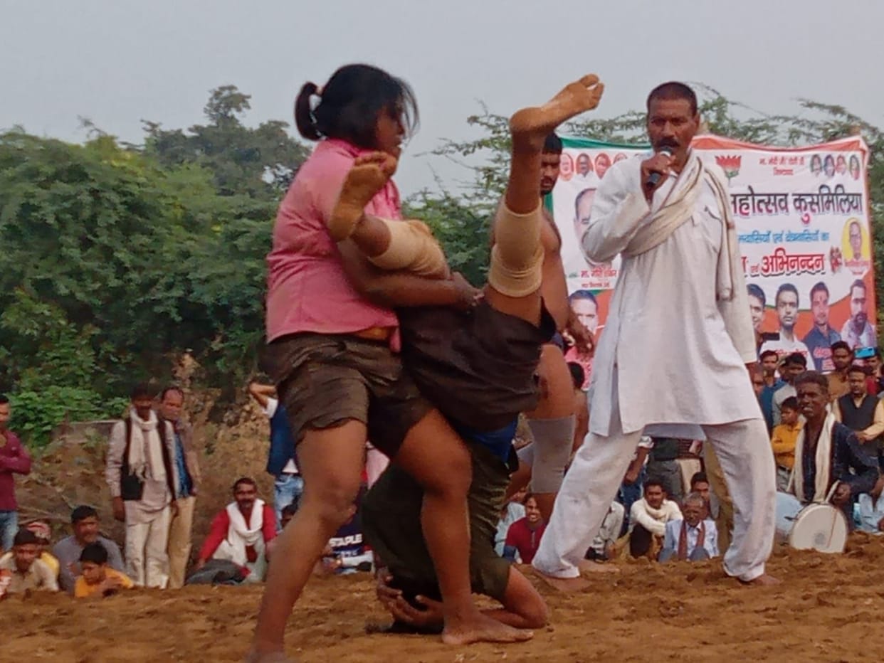 village,kusti,rupees,player,winner candidate